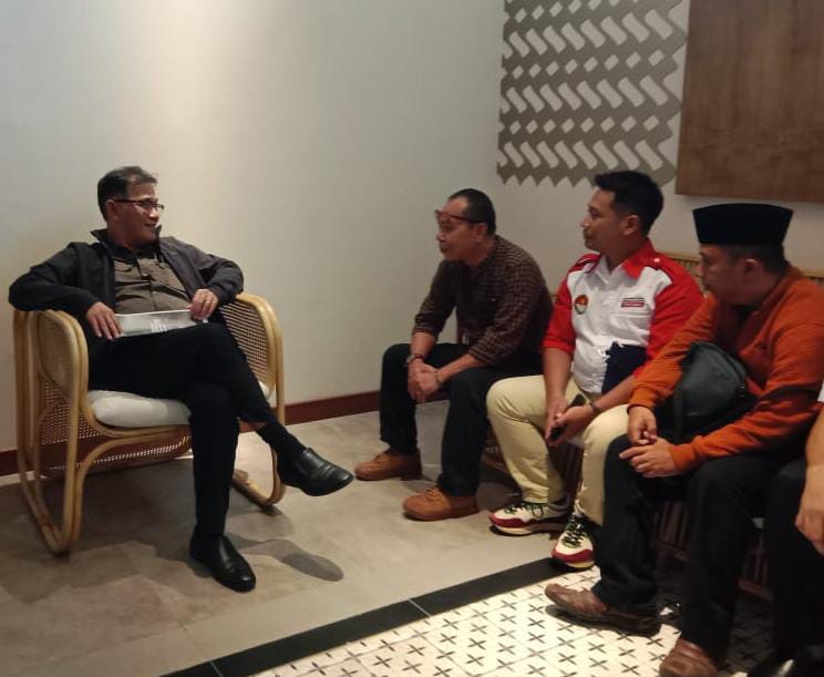 Ketua JNIB Nachung Tahjudin Diskusi Bersama Kepala Badan Percepatan Pengentasan Kemiskinan Budiman Sudjatmiko